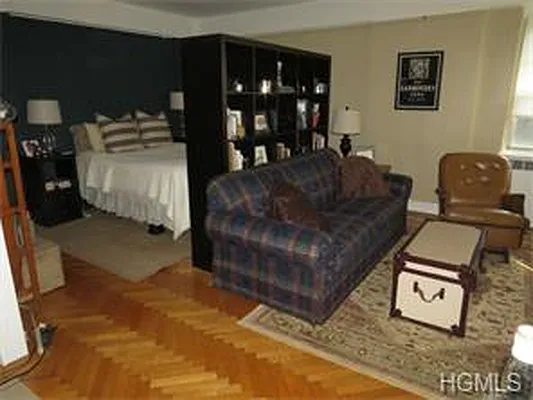 Sold by YCL Real Estate Consulting Group LLC | media 14