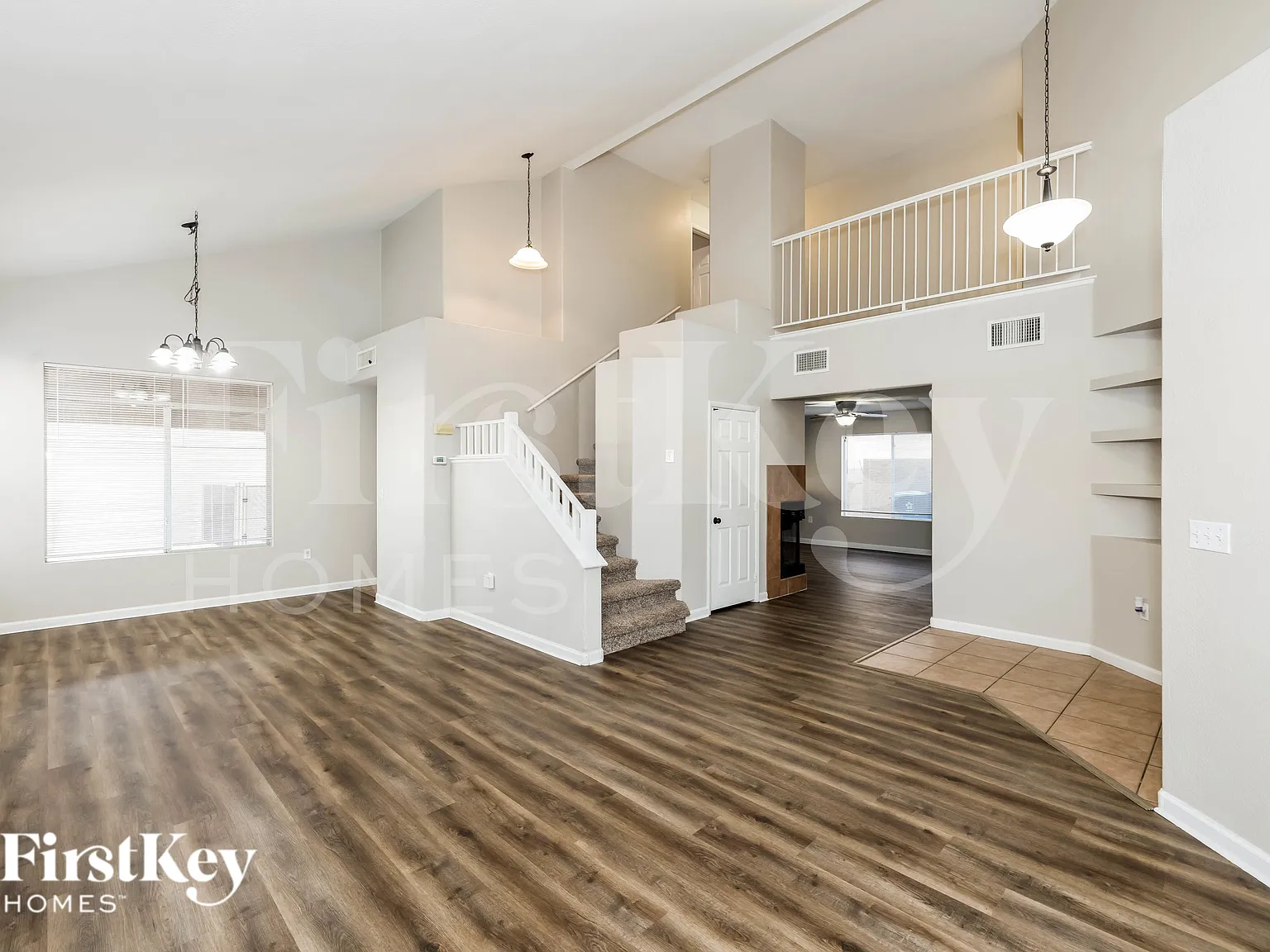 3 bed, 2.5 bath, 1990 sqft, $2,150 — Photo 3