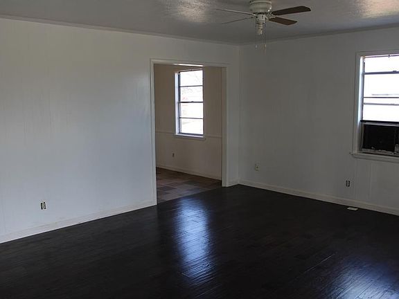 2nd image of 107 N Keefer Dr