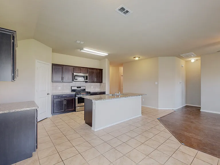 5140 Grayson Ridge Dr — Photo 18
