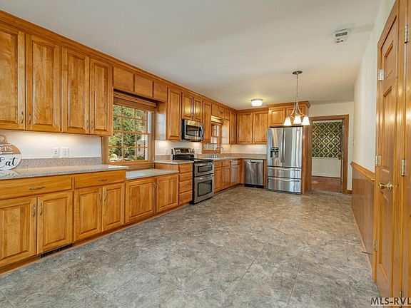 4th image of 504 Virginia St