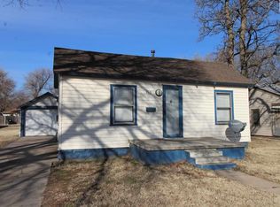910 E 7th Ave, Hutchinson, KS 67501