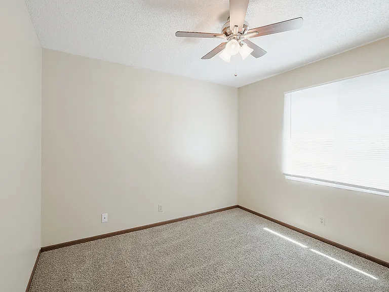 4620 Meredeth St #5 — Photo 12