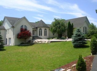 5780 N Rochester Rd, Rochester, MI 48306