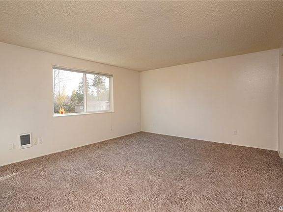 3rd image of 13502 98th Avenue Ct E