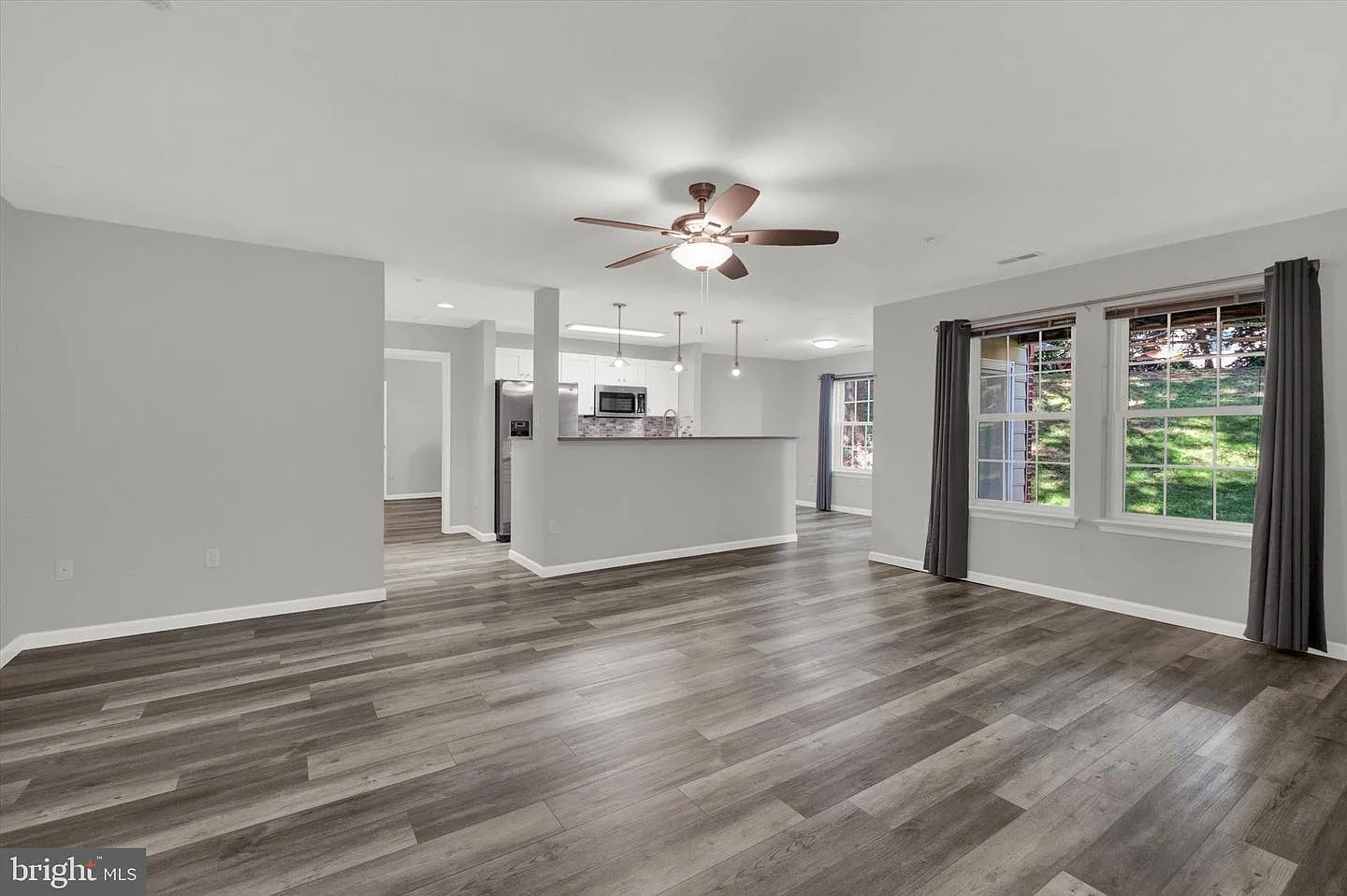 2 bed, 1148 sqft, $2,335 — Photo 3