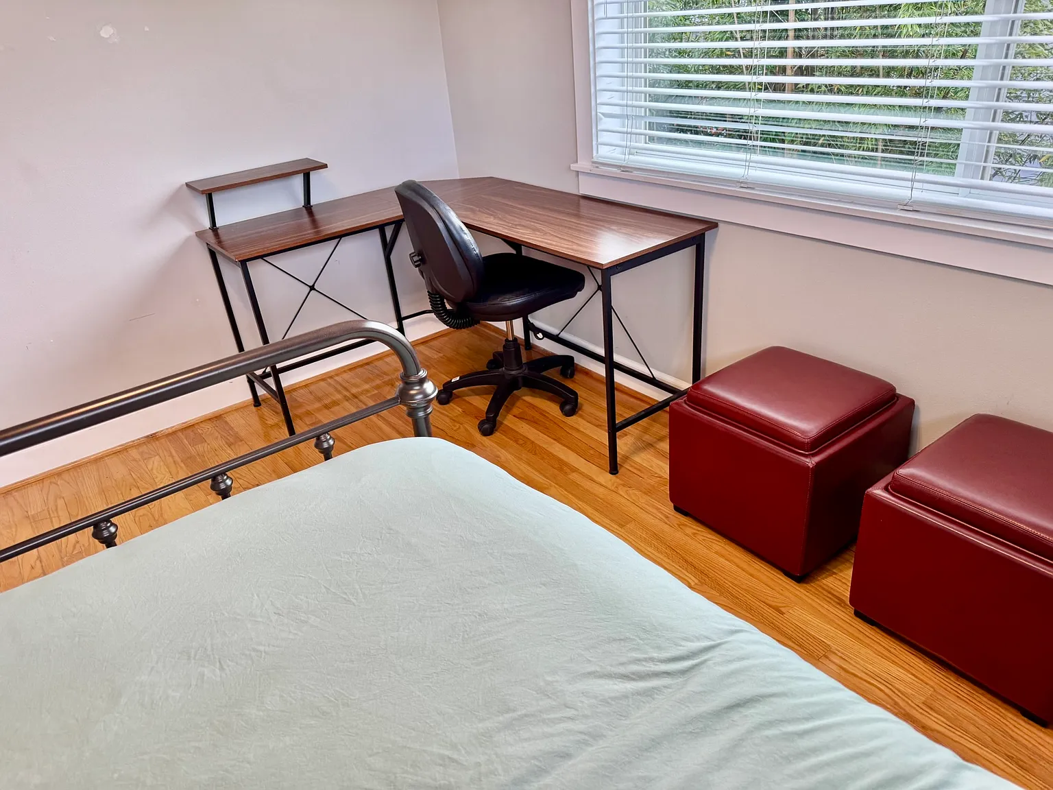 1 bed, 4129 sqft, $950 — Photo 2