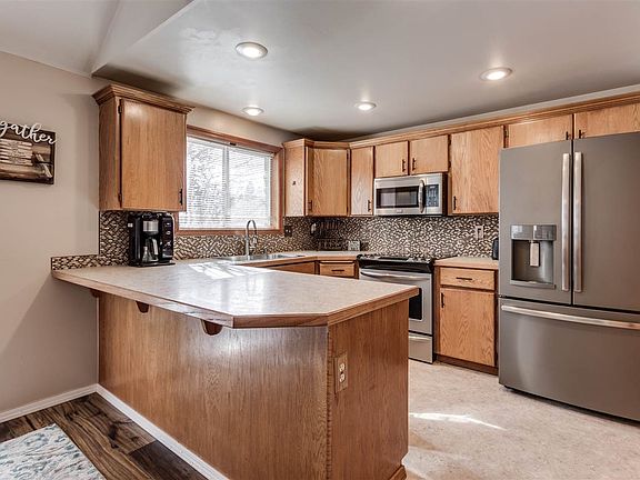 4th image of 2820 E Snead Ave