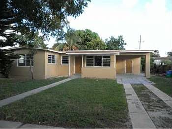 1st image of 1804 Lauderdale Manor Dr