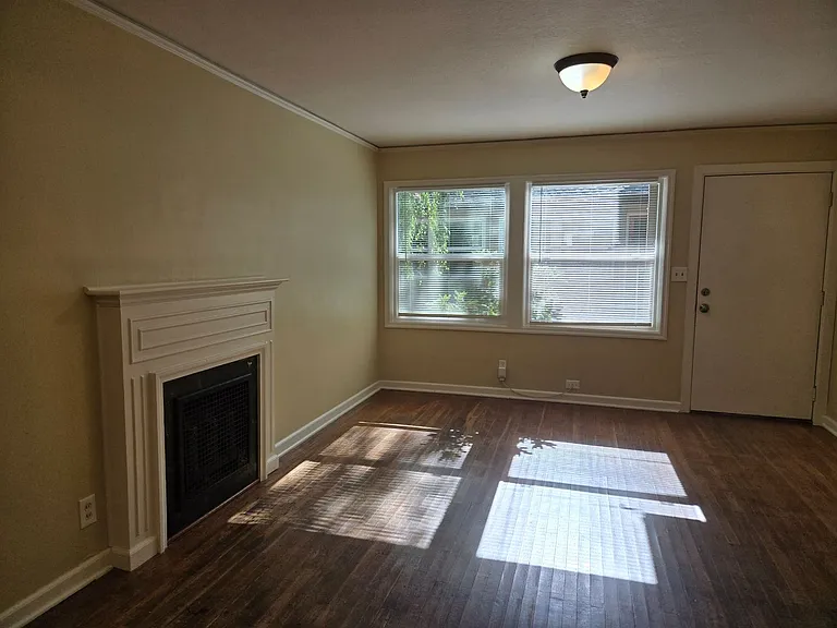 426 NE Prescott St — Photo 3
