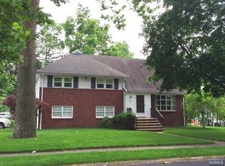 232 Burnside Pl, Ridgewood, NJ 07450