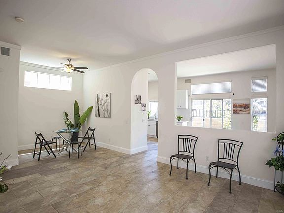 5th image of 9528 Galvin Ave