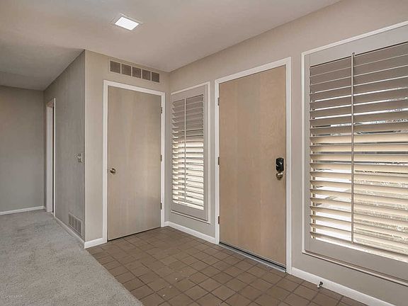 3rd image of 2 Brennan Ct