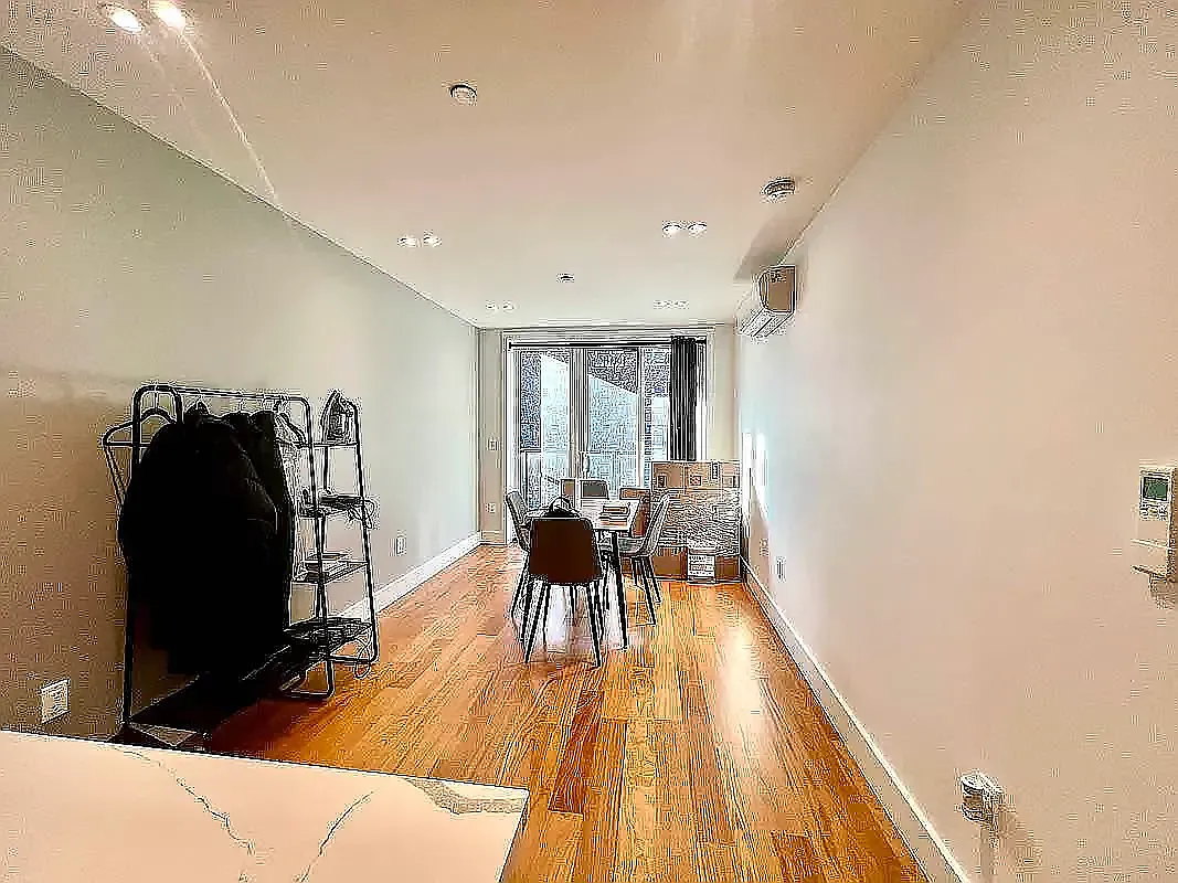 731 East 32nd Street — Photo 4