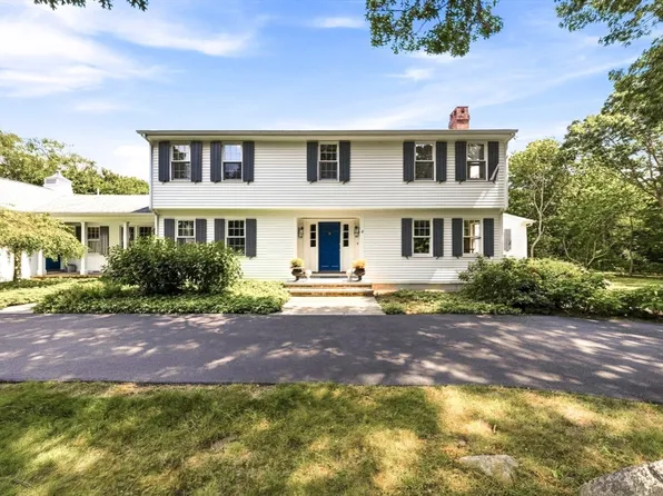 8 W Rockland Farm, Dartmouth, MA 02748