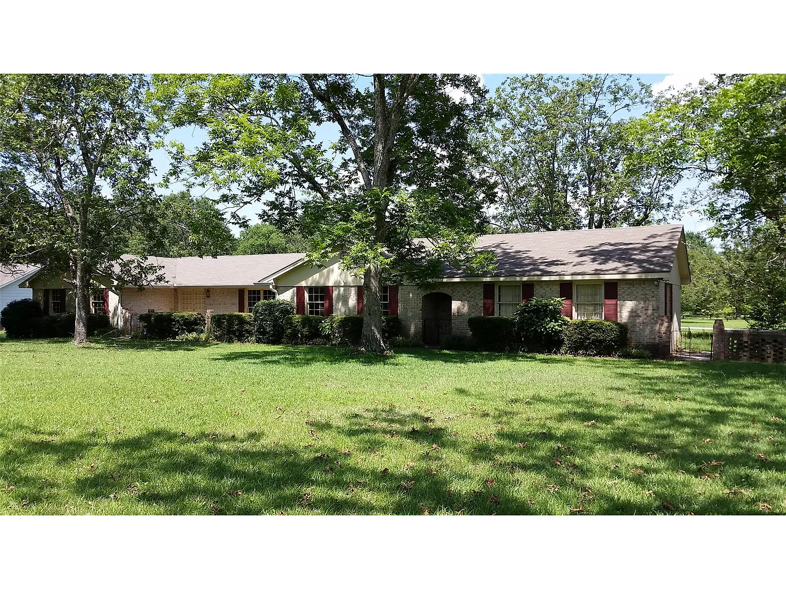 234 Collier Rd photo 1