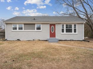 1419 Lakeview Rd, Clarksville, TN 37040