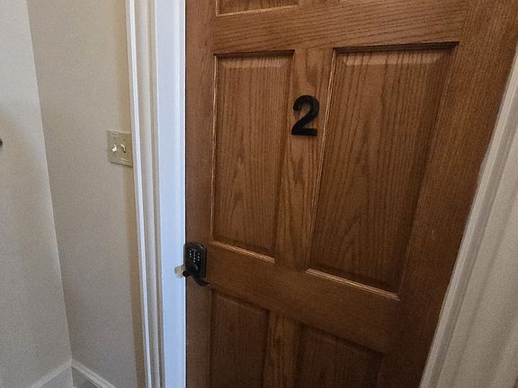 5th image of 505 Caroline St Floor 2