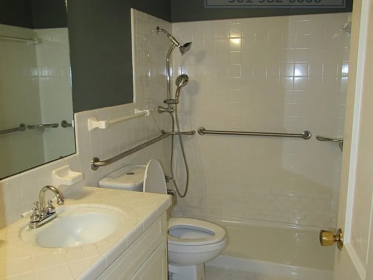 509 S Longfield Ave — Photo 22