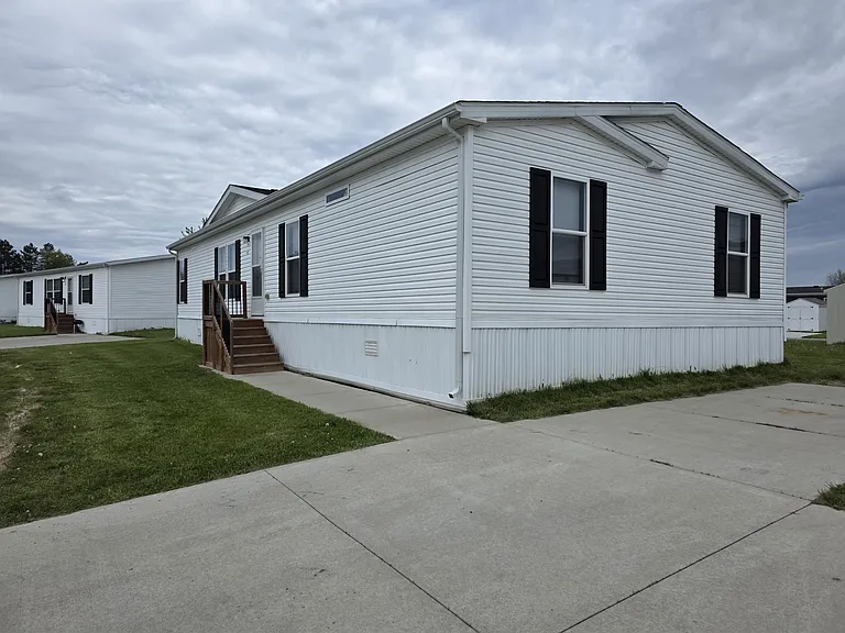 Pineview Estates — Photo 24