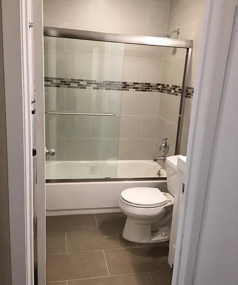 1018 N Azusa Ave — Photo 11