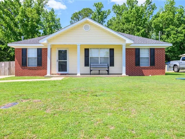 13590 Daniels Dr, Mobile, AL 36695