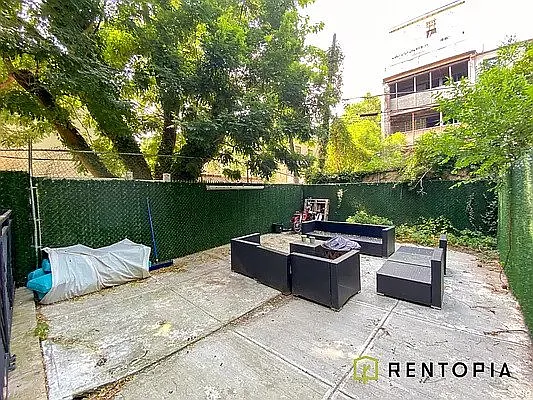 Rented by Rentopia | media 2