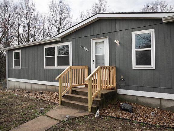 4th image of 196 SE 51st Rd