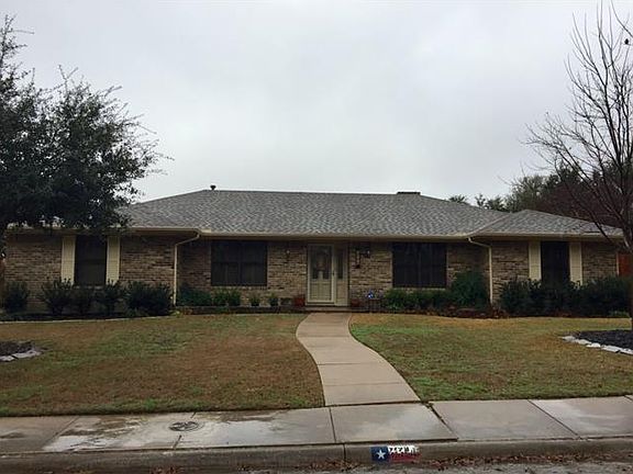 2nd image of 224 Hacienda Dr