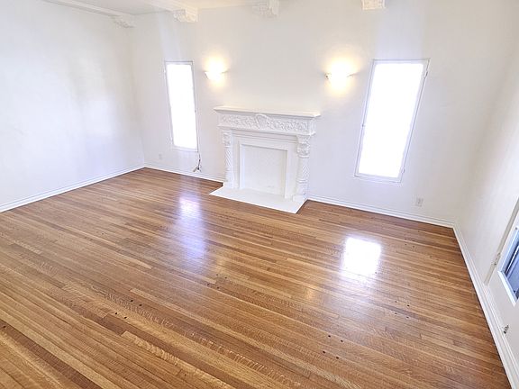 2nd image of 355 S Cochran Ave APT 102