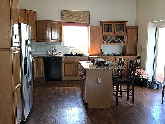 3rd image of 611 E Orange St
