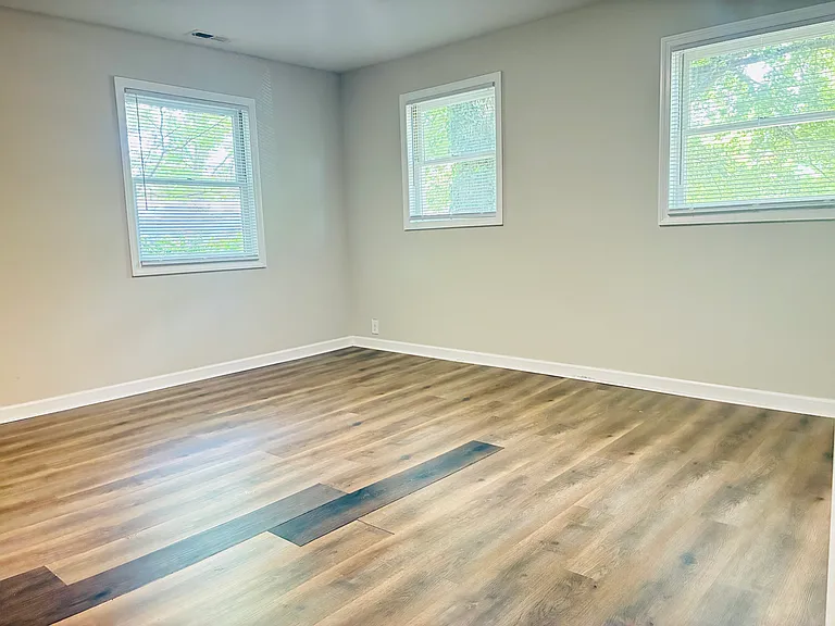 512 Wardell St — Photo 11