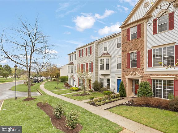 2nd image of 43271 Chokeberry Sq