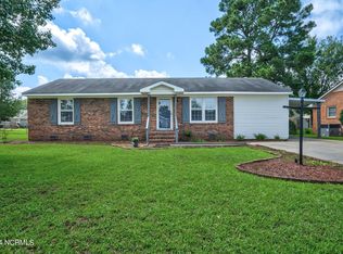 515 Davis Dr, Tarboro, NC 27886