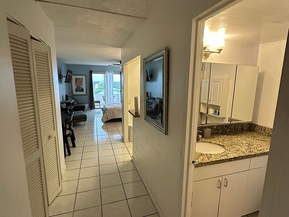 1st image of 7904 West Dr APT 1005