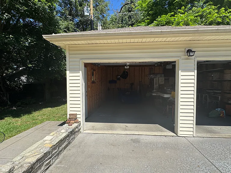 garage