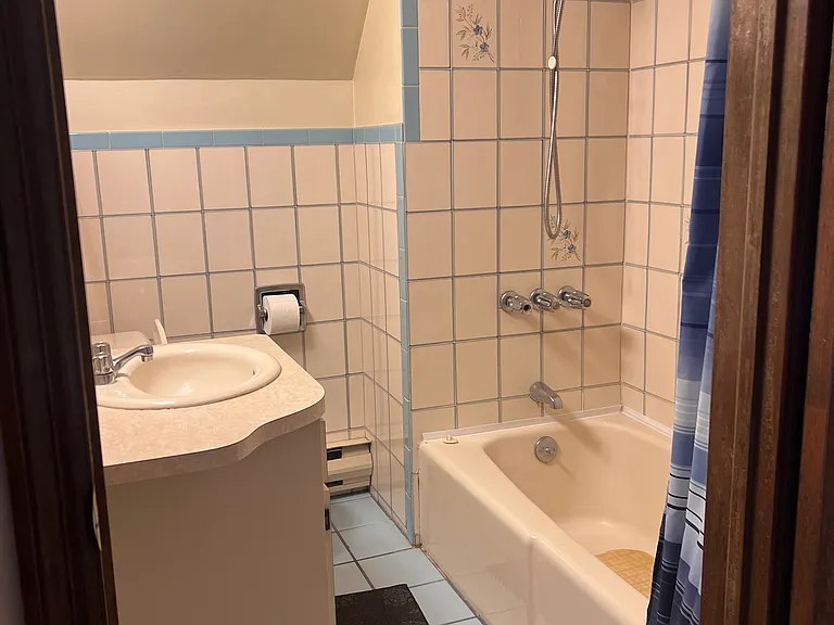 1305 Pittston Ave #3N — Photo 4