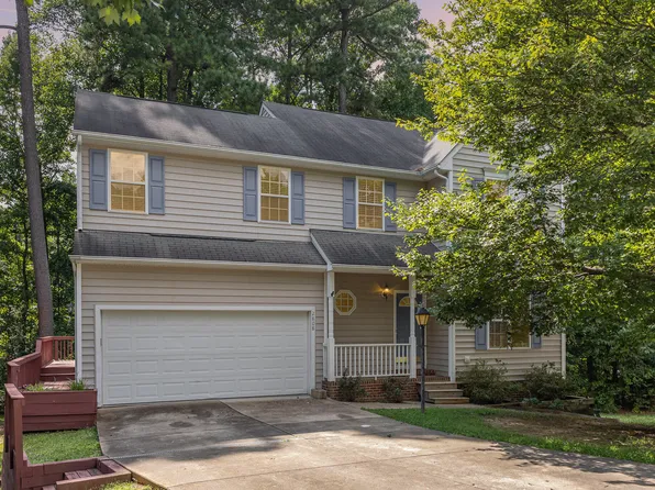 2808 Lower Dry Falls Ct, Raleigh, NC 27603
