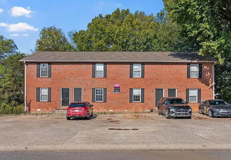3280 Tower Dr #C — Photo 1