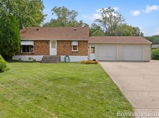 3754 Benjamin Ave NE, Grand Rapids, MI 49525