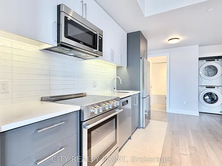 2525 Bathurst St #1104 — Photo 5