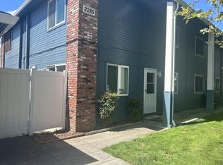 2285 Poplar Dr APT 1, Medford, OR 97504