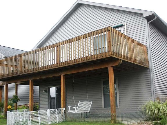 2nd image of 3813 Creekside Dr