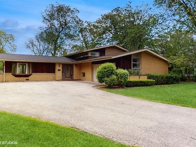 911 Club Cir, Glenview, IL, 60025