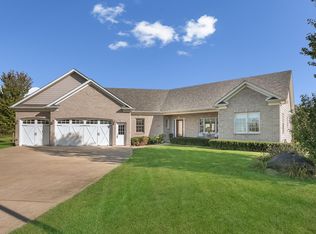 1070 Brooks Edge Ct, Somonauk, IL 60552