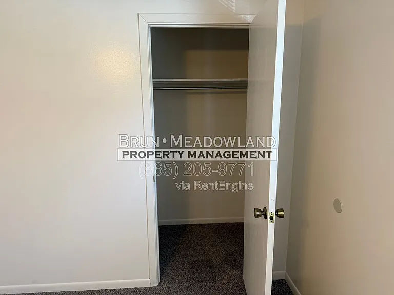 1811 Meadowland Ln #C — Photo 24