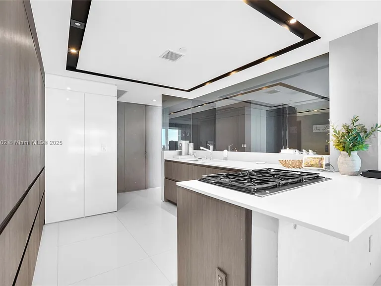 3535 S Ocean Dr #2104 — Photo 43