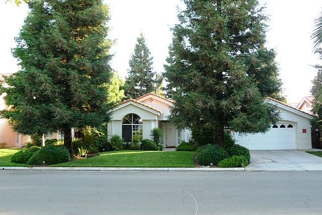 1st image of 1826 E Cole Ave