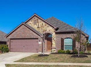 813 Ridge Dr, Little Elm, TX 75068