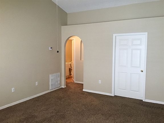 3rd image of 12718 Parkbury Dr